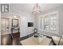 20 - 2081 WALLINGFORD AVENUE - 6