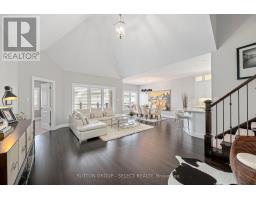 20 - 2081 WALLINGFORD AVENUE - 7