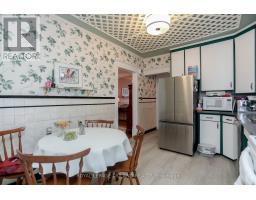 7 HUGHES STREET - 17