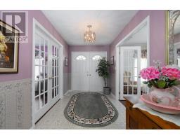 196 HULL ROAD - 11