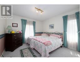 196 HULL ROAD - 34
