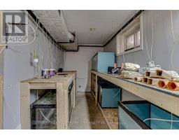 51 EAST STREET - 22