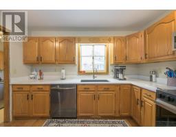 116 HURON AVENUE - 10