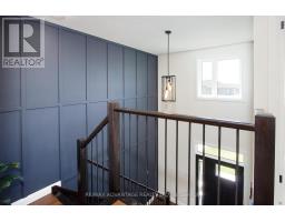 8 LOCKY LANE - 33