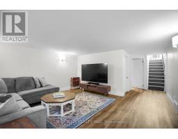 48 FRONTENAC ROAD - 30