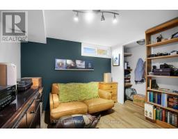 48 FRONTENAC ROAD - 31