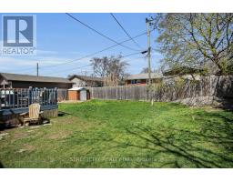 48 FRONTENAC ROAD - 40