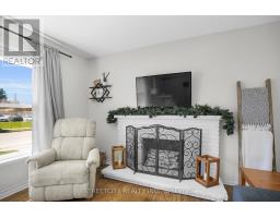 48 FRONTENAC ROAD - 9