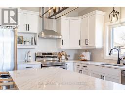 2 - 183 BROCK STREET - 26