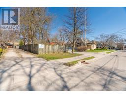803.5 MAITLAND STREET - 41