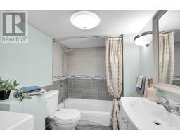 653 WILLIAM STREET - 33