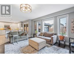 16 ANDERSON CRESCENT - 10