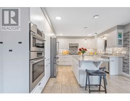 16 ANDERSON CRESCENT - 13