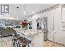 16 ANDERSON CRESCENT - 15