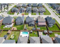 16 ANDERSON CRESCENT - 2