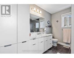 16 ANDERSON CRESCENT - 21