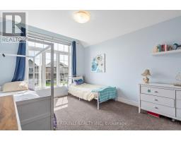 16 ANDERSON CRESCENT - 24