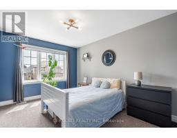 16 ANDERSON CRESCENT - 26