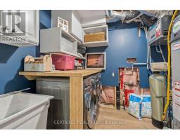 16 ANDERSON CRESCENT - 34