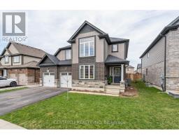16 ANDERSON CRESCENT - 4