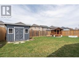 16 ANDERSON CRESCENT - 41