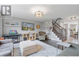 16 ANDERSON CRESCENT - 8