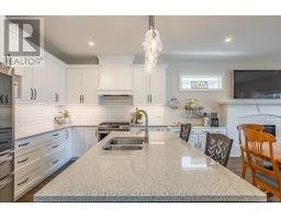 176 BOARDWALK WAY - 14