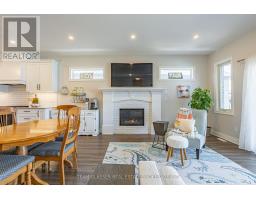 176 BOARDWALK WAY - 7
