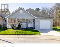 31 HAWKINS CRESCENT - 1