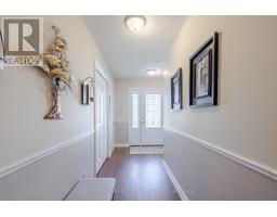 31 HAWKINS CRESCENT - 5