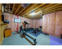 2152 LOCKWOOD CRESCENT - 32