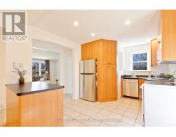 422 DARLENE CRESCENT - 12