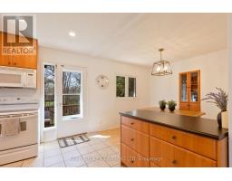 422 DARLENE CRESCENT - 18