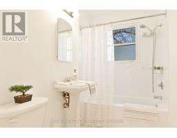 422 DARLENE CRESCENT - 23