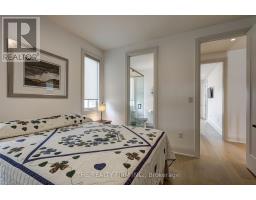 56 OPTIMIST DRIVE - 19