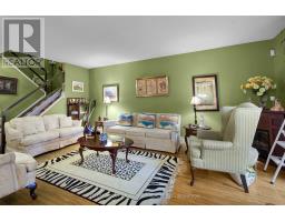 27 BERKSHIRE COURT - 15