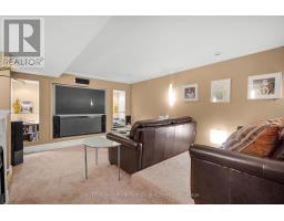 27 BERKSHIRE COURT - 17