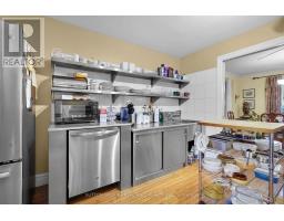 27 BERKSHIRE COURT - 9