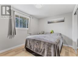SIDE SPLIT - 55 ST LAWRENCE PLACE - 20