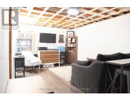 28 PARKVIEW HEIGHTS - 30