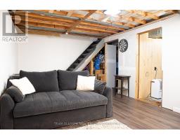28 PARKVIEW HEIGHTS - 31