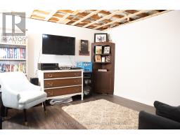 28 PARKVIEW HEIGHTS - 32