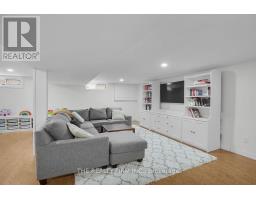 949 FARNHAM PLACE - 27