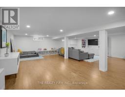 949 FARNHAM PLACE - 29