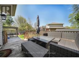949 FARNHAM PLACE - 31