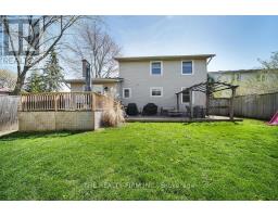 949 FARNHAM PLACE - 36