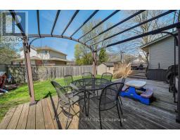 949 FARNHAM PLACE - 38