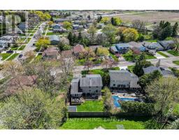 949 FARNHAM PLACE - 44
