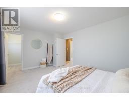 202 CRIMSON CRESCENT - 17