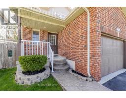 202 CRIMSON CRESCENT - 3